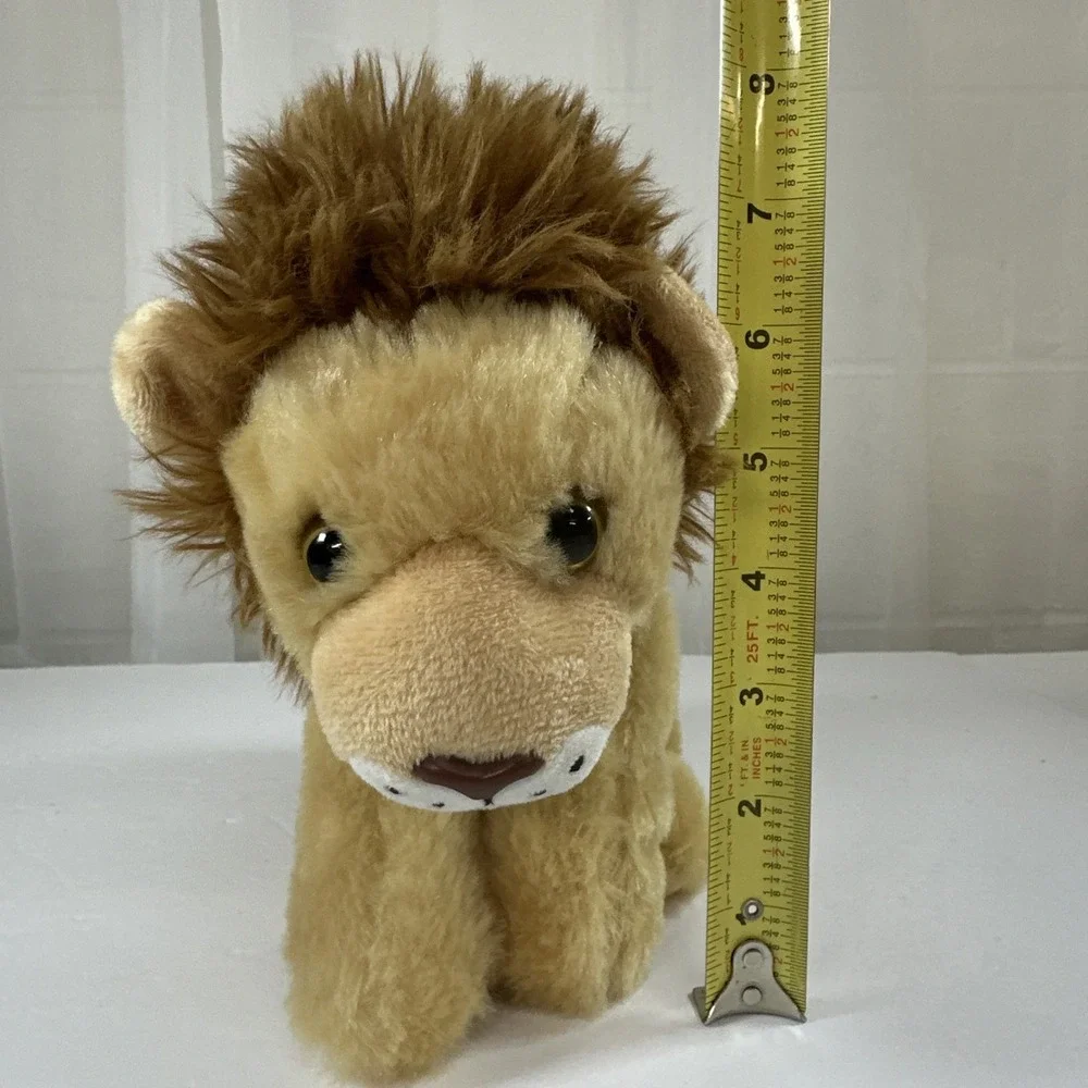 The Petting Zoo Lion 8 Inch Stuffed Animal‎ Plush Toy